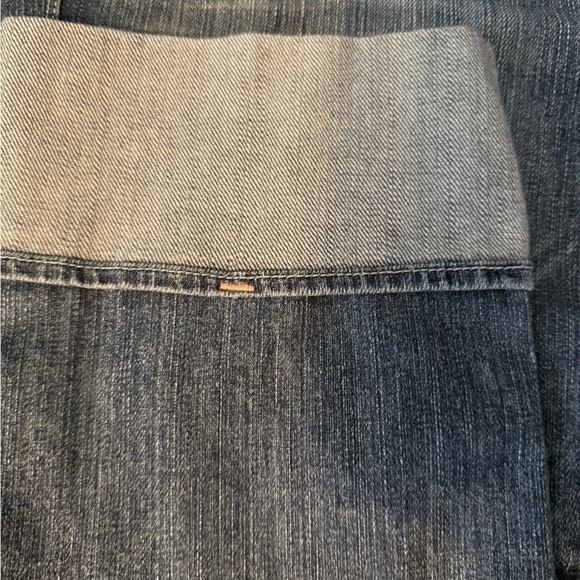 ✨SALE✨Victoria Beckham Faded Cropped Jeans - sz 29 - Picture 7 of 7